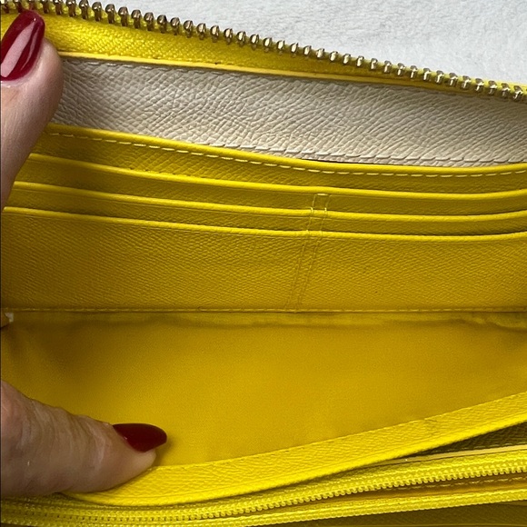 Coach Vibrant Yellow and Cream Leather Wallet - Picture 7 of 12
